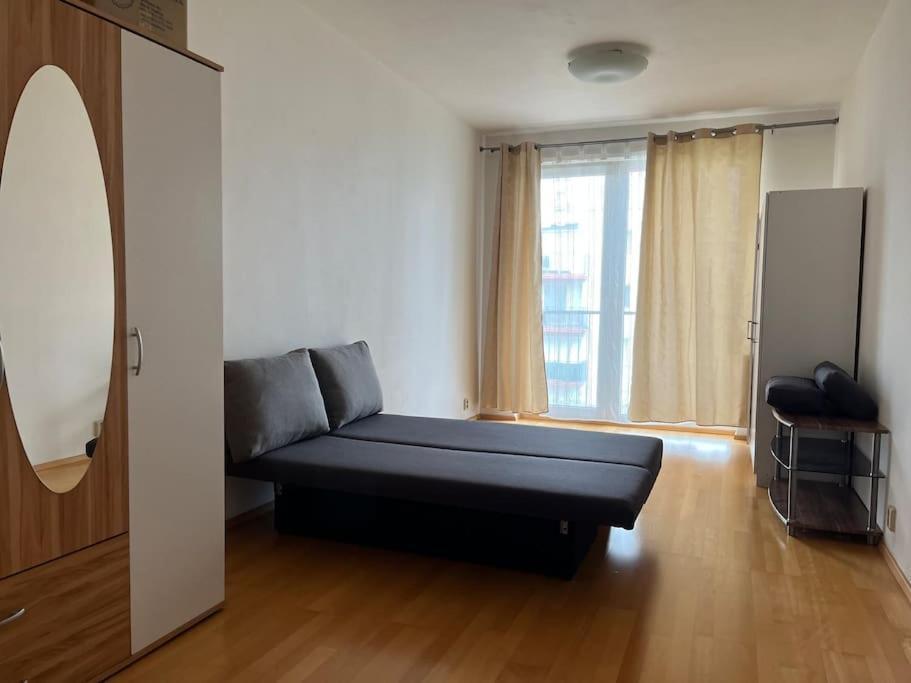 Apartment Hurka - 15 Min Do Centra, Garaz Prague Exterior photo